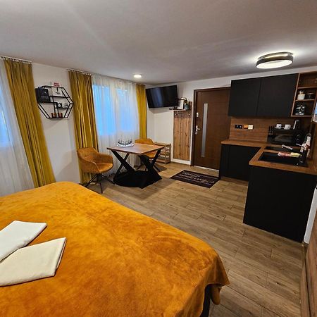 Apartmany Lenka Besenova 104 Buitenkant foto